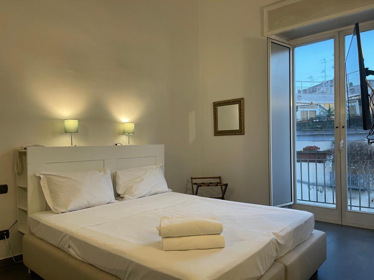 Jazz Hotel Неаполь Экстерьер фото