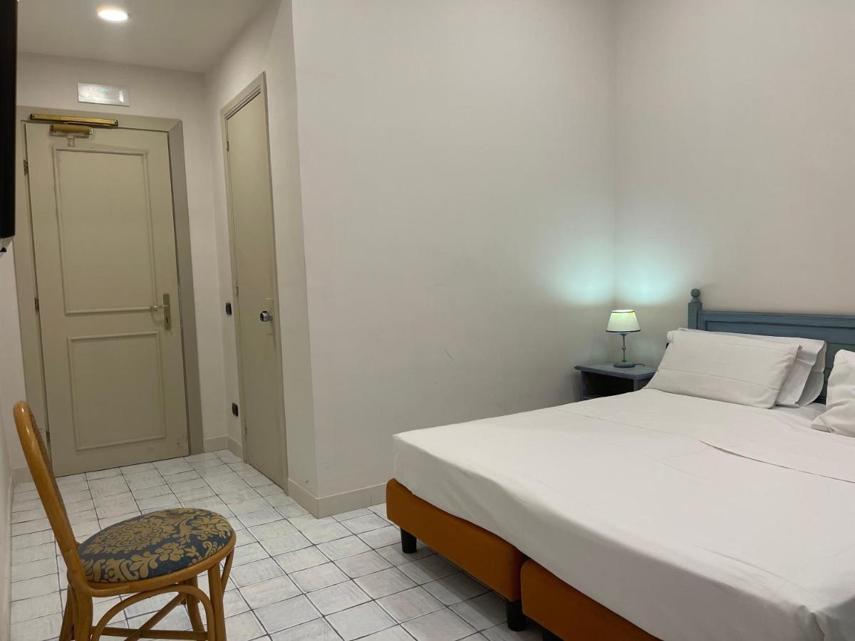 Jazz Hotel Неаполь Экстерьер фото